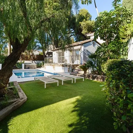 Nueva Andalucía Ref #107 Villa *