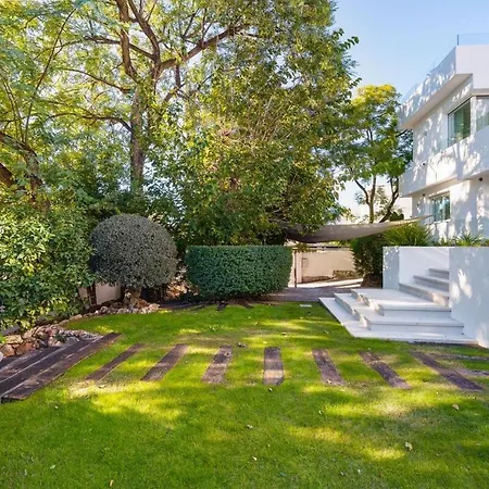 Nueva Andalucía Ref #107 Villa *