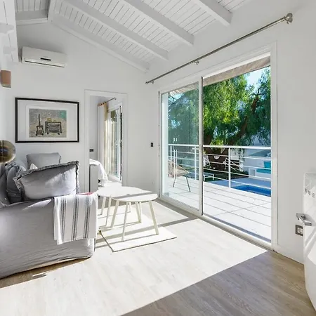 Nueva Andalucía Ref #107 Villa *