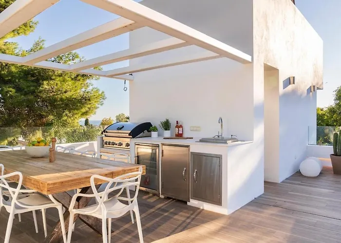 Nueva Andalucia Ref #107 *