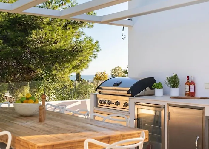 Villa Nueva Andalucia Ref #107