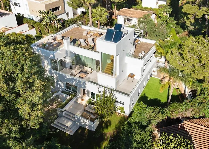 Nueva Andalucía Ref #107 Villa *